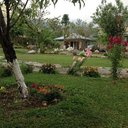 Nagri Resort ปาแลมปูร์ ภายนอก รูปภาพ